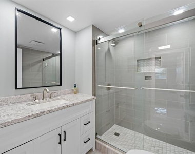 6061 2nd Street E - Photo Thumbnail 23