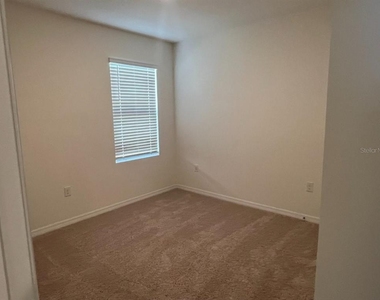 528 Boardwalk Avenue - Photo Thumbnail 4