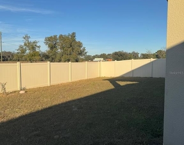 528 Boardwalk Avenue - Photo Thumbnail 2