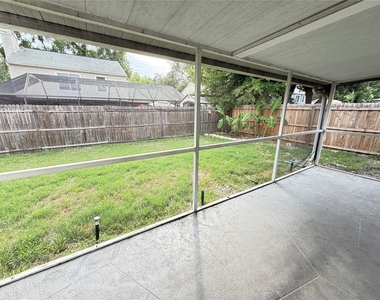 9673 Fox Hearst Road - Photo Thumbnail 7