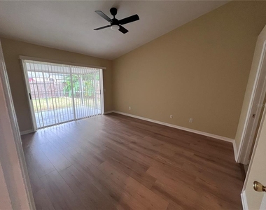 9673 Fox Hearst Road - Photo Thumbnail 3