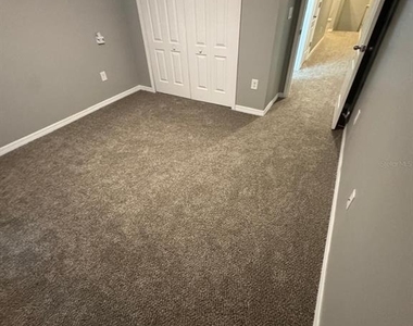 2121 Broadway View Avenue - Photo Thumbnail 5
