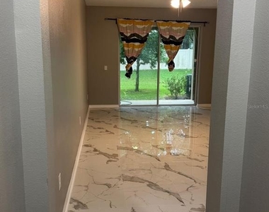 2121 Broadway View Avenue - Photo Thumbnail 4