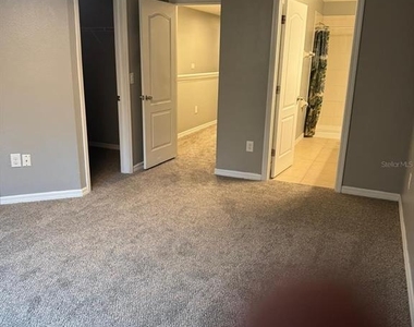 2121 Broadway View Avenue - Photo Thumbnail 9