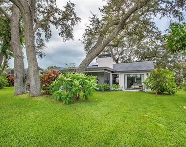 2906 Windridge Drive - Photo Thumbnail 35