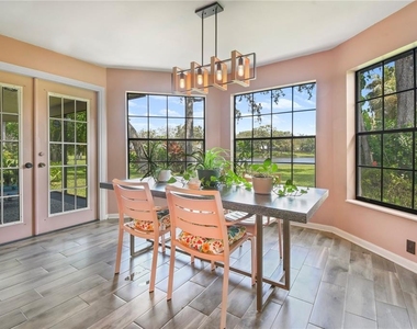 2906 Windridge Drive - Photo Thumbnail 6