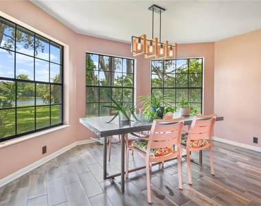 2906 Windridge Drive - Photo Thumbnail 21