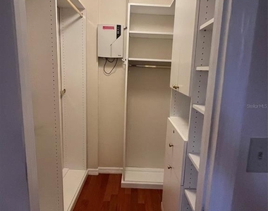 8801 Bay Pointe Drive - Photo Thumbnail 14
