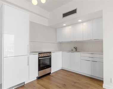 2109 Bayshore Boulevard - Photo Thumbnail 3