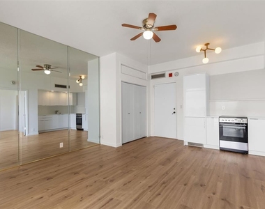 2109 Bayshore Boulevard - Photo Thumbnail 2
