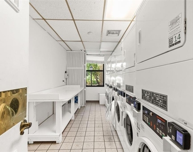 2109 Bayshore Boulevard - Photo Thumbnail 16