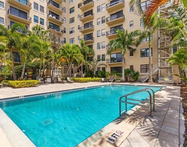 2109 Bayshore Boulevard - Photo Thumbnail 17