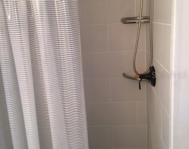 7625 Sun Island Drive S - Photo Thumbnail 10