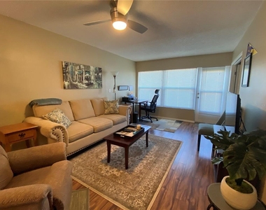 9609 Midiron Court - Photo Thumbnail 6