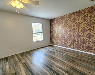 17532 Hugh Lane - Photo Thumbnail 15