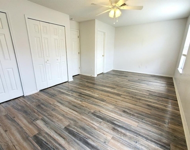 17532 Hugh Lane - Photo Thumbnail 17