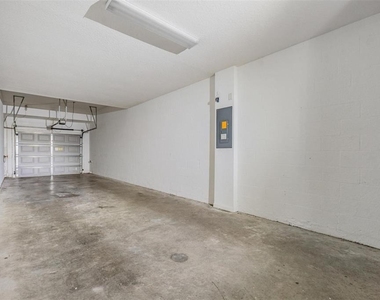 6008 Fishhawk Crossing Boulevard - Photo Thumbnail 35