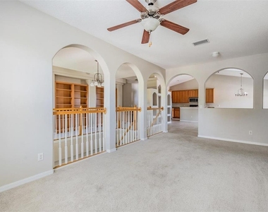 6008 Fishhawk Crossing Boulevard - Photo Thumbnail 3
