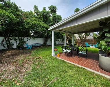 2910 W Sitios Street - Photo Thumbnail 35