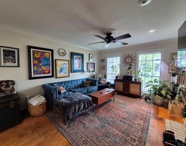 2910 W Sitios Street - Photo Thumbnail 6