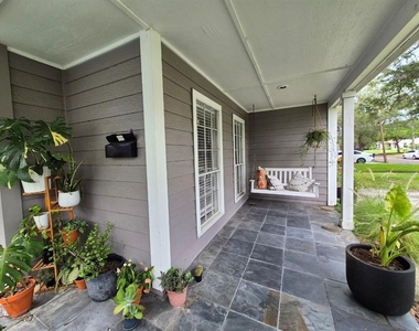2910 W Sitios Street - Photo Thumbnail 3