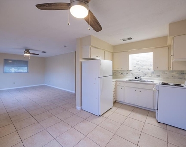 400 S Meteor Avenue - Photo Thumbnail 3