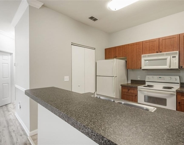 2262 Chianti Place - Photo Thumbnail 15