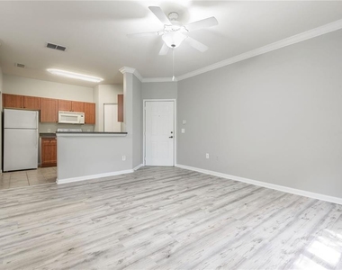 2262 Chianti Place - Photo Thumbnail 4