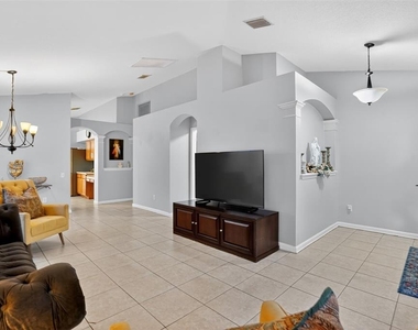 11519 Misty Isle Lane - Photo Thumbnail 2