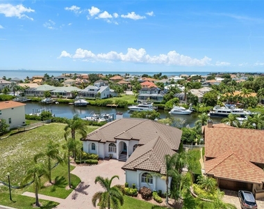 949 Allegro Lane - Photo Thumbnail 5