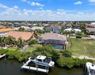 949 Allegro Lane - Photo Thumbnail 12