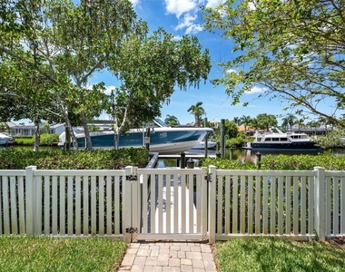 949 Allegro Lane - Photo Thumbnail 36