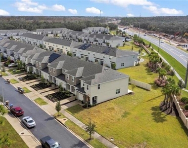 3635 Davenport Creek Court - Photo Thumbnail 35