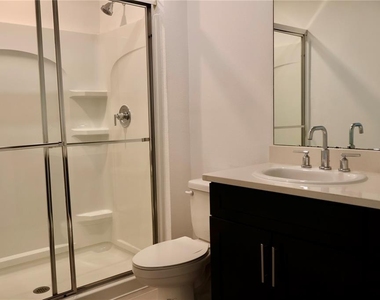 3635 Davenport Creek Court - Photo Thumbnail 18