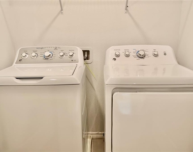 3635 Davenport Creek Court - Photo Thumbnail 16