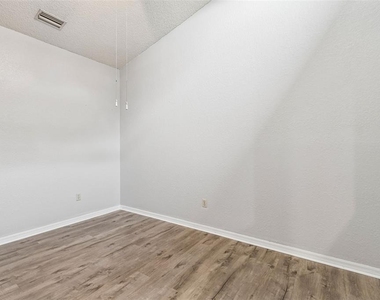 6437 93rd Terrace N - Photo Thumbnail 38
