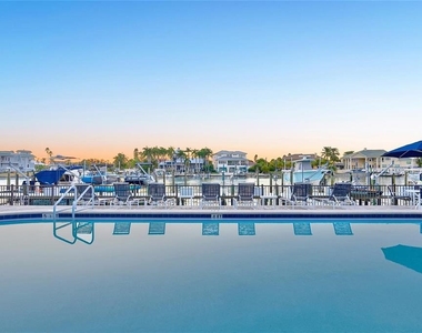 910 Pinellas Bayway S - Photo Thumbnail 19