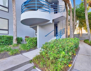 910 Pinellas Bayway S - Photo Thumbnail 4