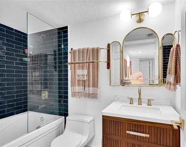 910 Pinellas Bayway S - Photo Thumbnail 15