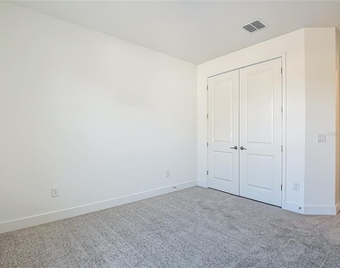 410 S West Shore Boulevard - Photo Thumbnail 36