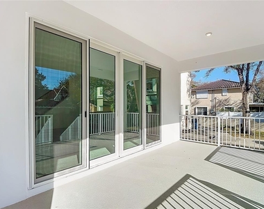 410 S West Shore Boulevard - Photo Thumbnail 79