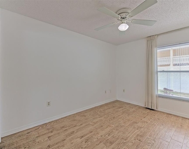 4313 Tahitian Gardens Circle - Photo Thumbnail 18