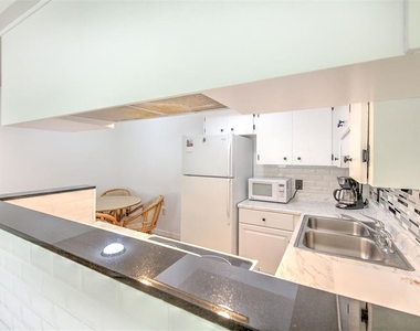 4313 Tahitian Gardens Circle - Photo Thumbnail 10