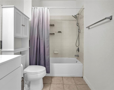 6171 Metrowest Boulevard - Photo Thumbnail 23