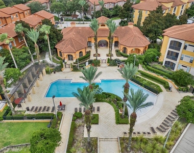 6171 Metrowest Boulevard - Photo Thumbnail 4