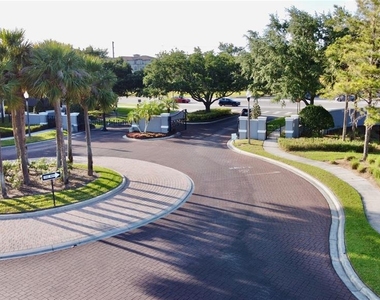 10946 Savannah Wood Drive - Photo Thumbnail 30
