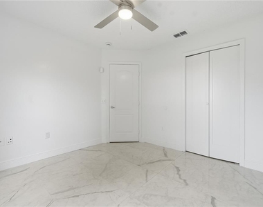 577 Terranova Circle - Photo Thumbnail 28