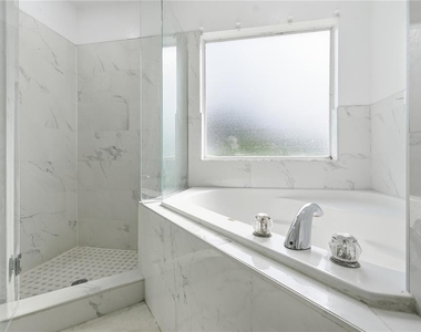 577 Terranova Circle - Photo Thumbnail 21