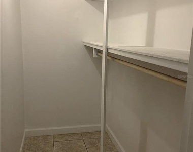 2545 Oak Park Way - Photo Thumbnail 12