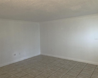 2545 Oak Park Way - Photo Thumbnail 4